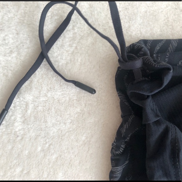 Fabletics Bundle tanks - Picture 9 of 9